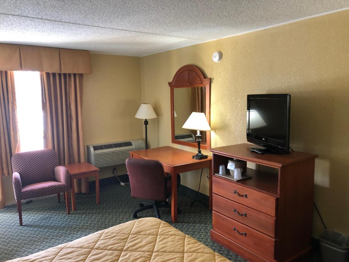 Rodeway Inn Joint Base Andrews Area Camp Springs Exteriör bild