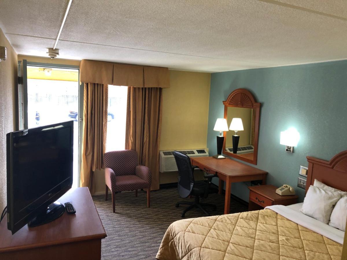 Rodeway Inn Joint Base Andrews Area Camp Springs Exteriör bild