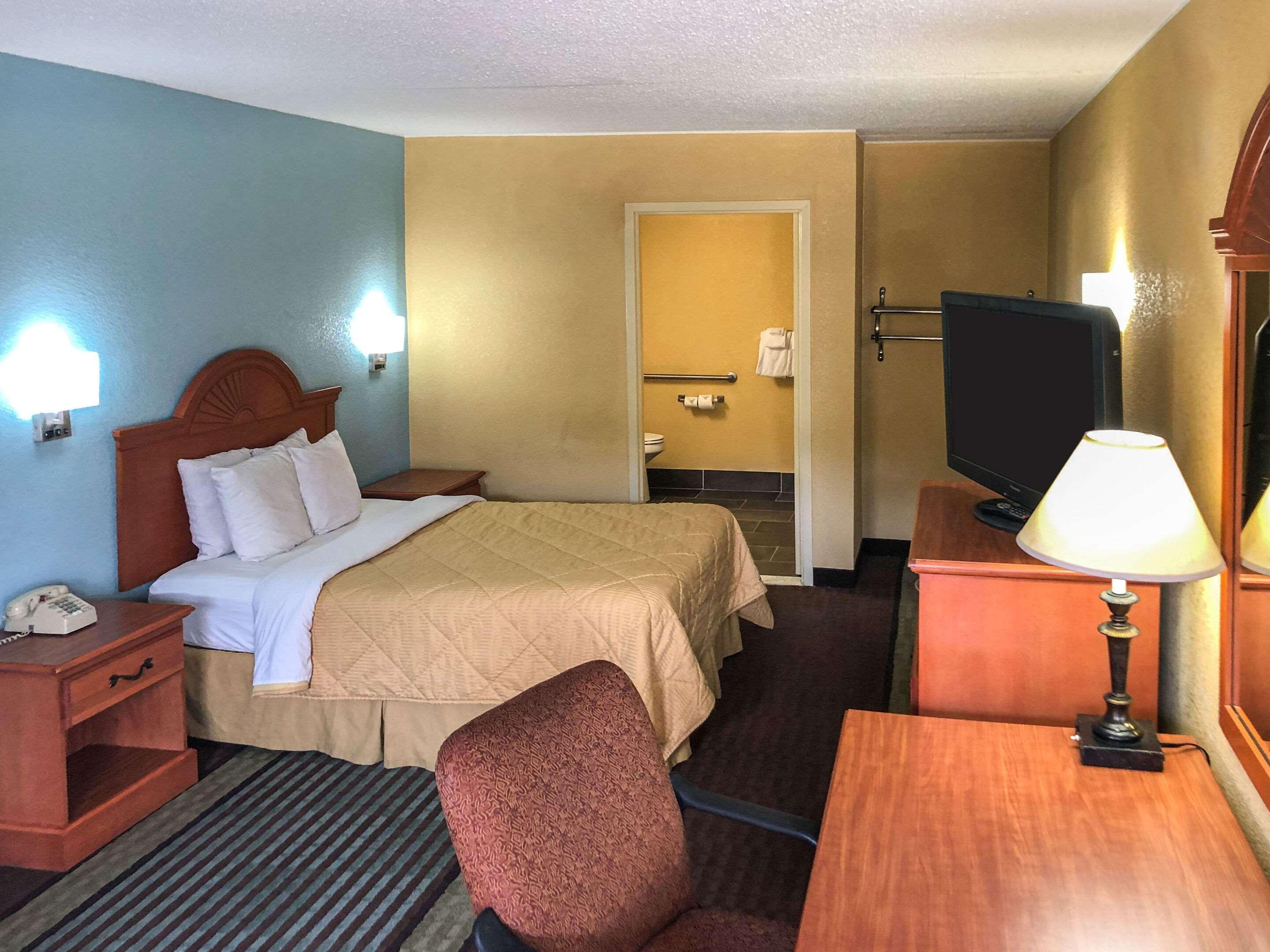 Rodeway Inn Joint Base Andrews Area Camp Springs Exteriör bild