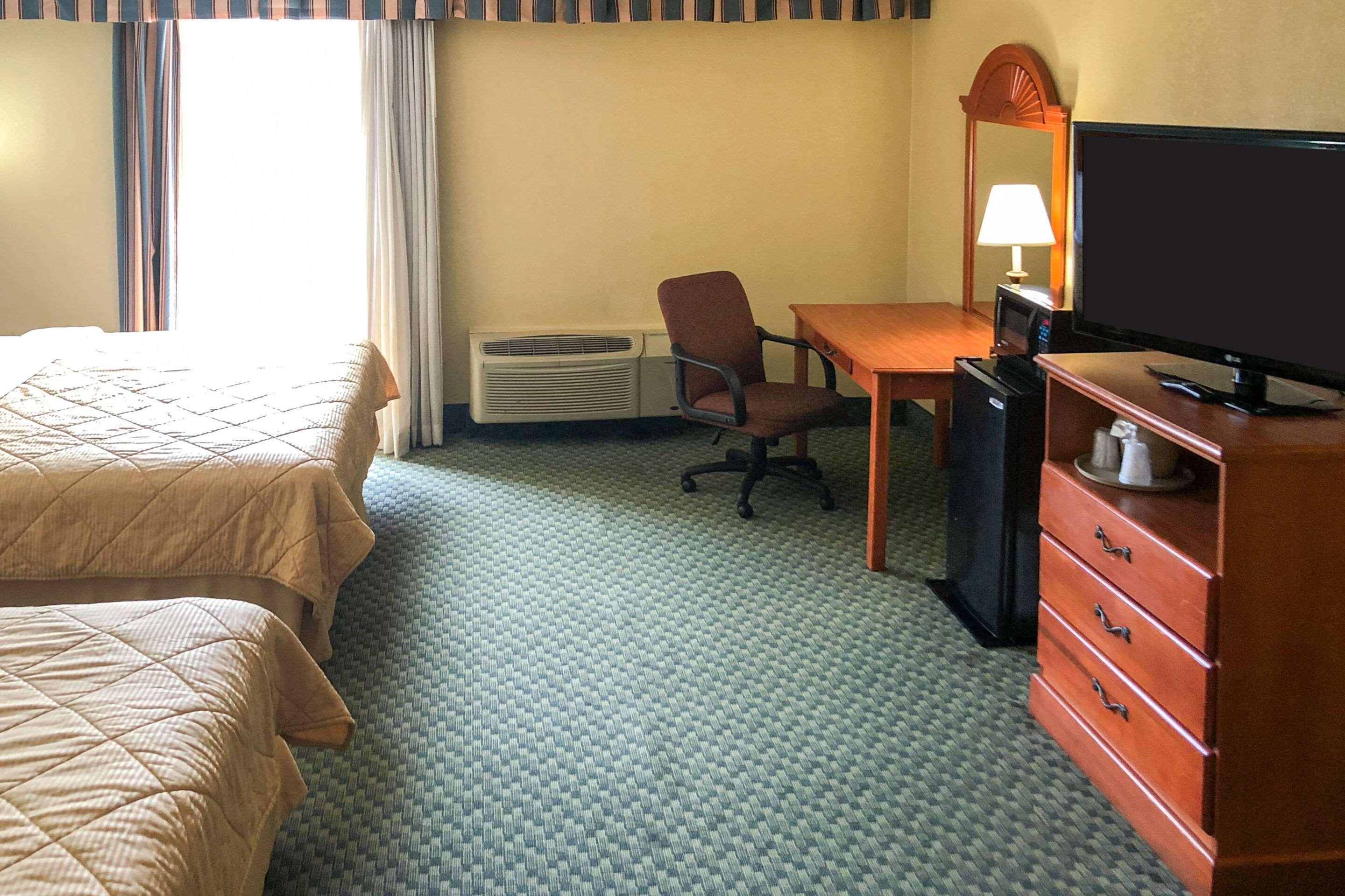 Rodeway Inn Joint Base Andrews Area Camp Springs Exteriör bild
