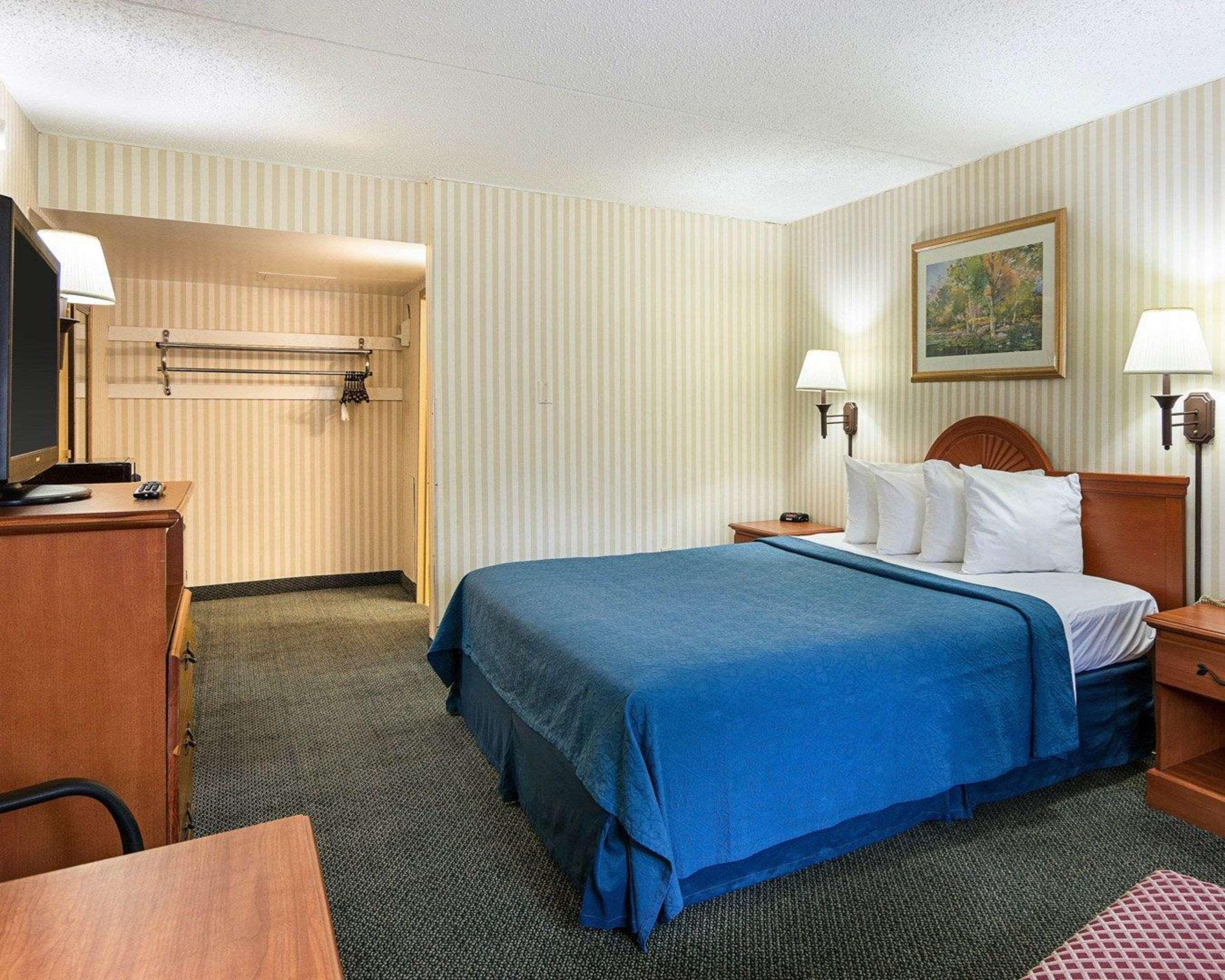 Rodeway Inn Joint Base Andrews Area Camp Springs Exteriör bild