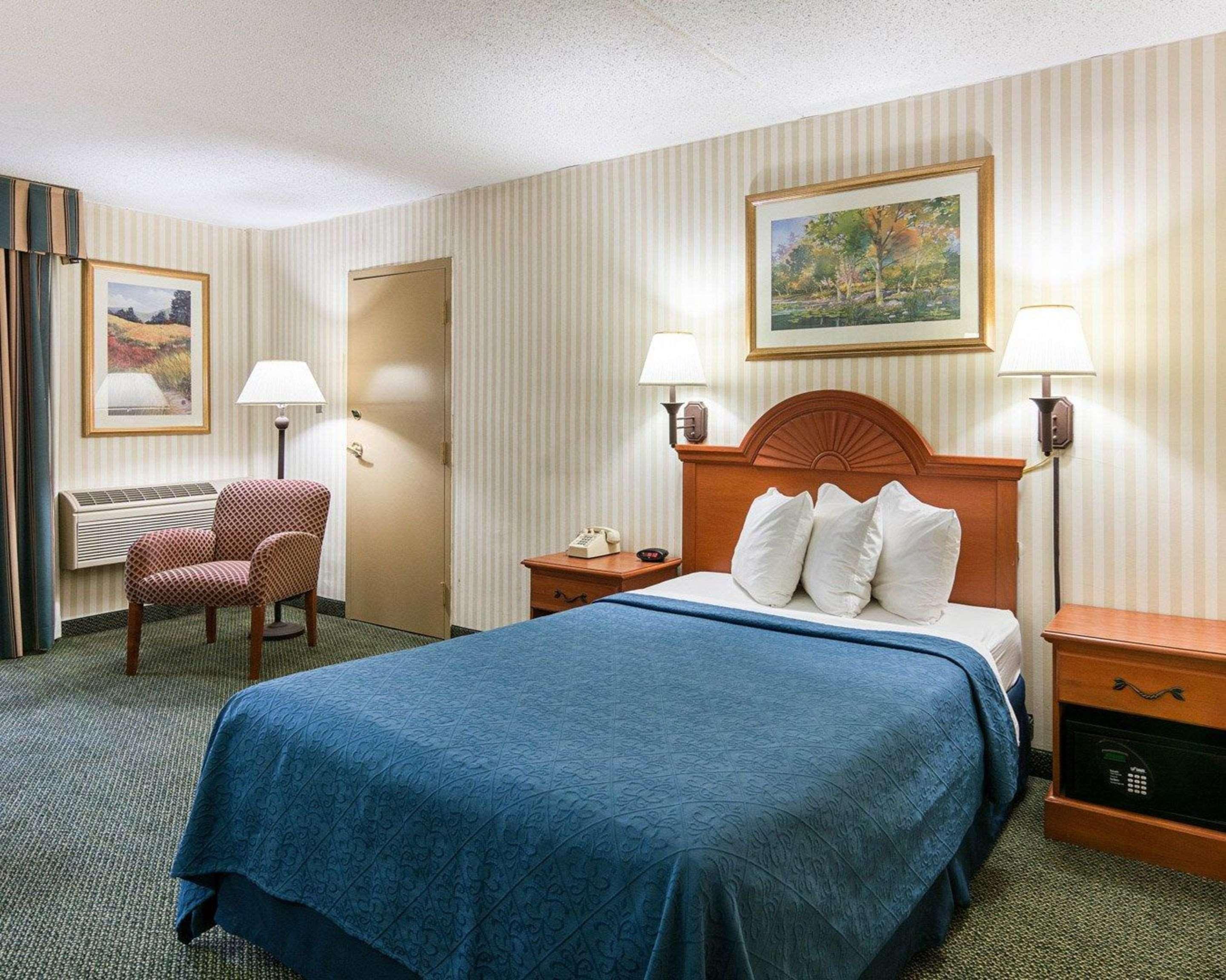 Rodeway Inn Joint Base Andrews Area Camp Springs Exteriör bild