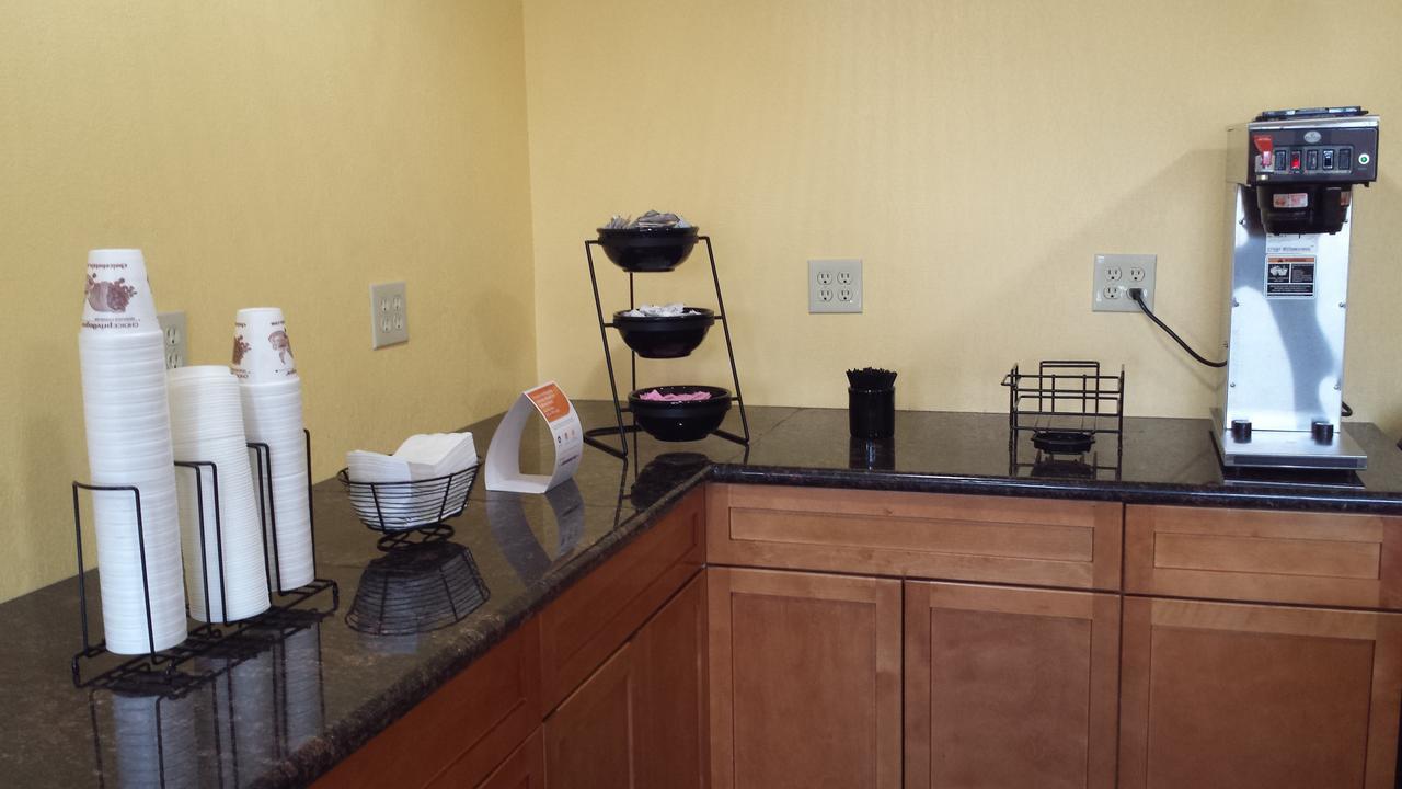 Rodeway Inn Joint Base Andrews Area Camp Springs Exteriör bild